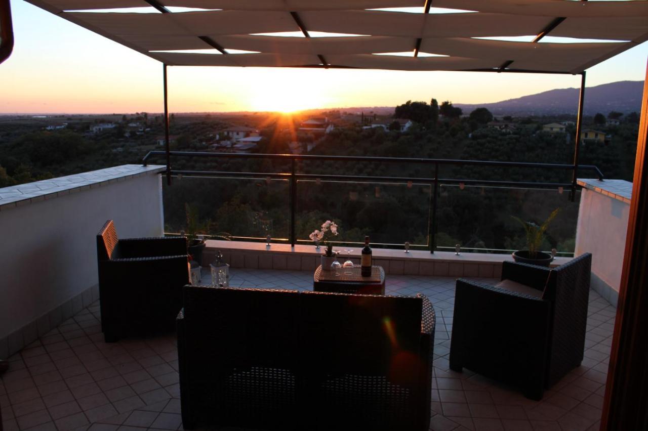 La Terrazza Sul Corso Διαμέρισμα Giulianello Εξωτερικό φωτογραφία